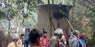 জমি নিয়ে বিরোধের জের ধরে দু’পক্ষের সংঘর্ষ