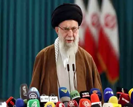 বিক্ষোভের মুখে পিছু হটবে না ইরান – খামেনি