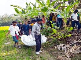 দাফনের ৬ মাস পর কবর থেকে লাশ উত্তোলন