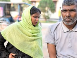 কোমল পানীয় ভেবে বিষ খেয়ে শিশুর মৃত্যু