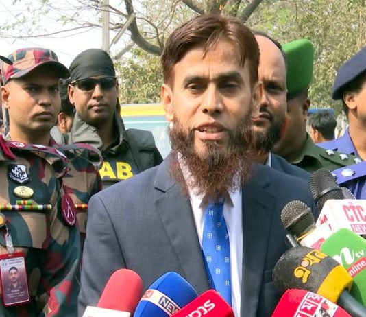 কুষ্টিয়ায় যৌথবাহিনীর নির্বাচনি মহড়া