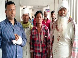 দৌলতপুরে যৌন নির্যাতনের প্রতিবাদ করায় তিনজন গুলিবিদ্ধ