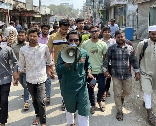 হাদীকে নিয়ে কটুক্তিকারী ব্যবসায়ীর প্রকাশ্যে ক্ষমা চাইবেন