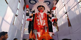 কুষ্টিয়ায় ১৭ হাত উচ্চতার কালী পূজা অনুষ্ঠিত