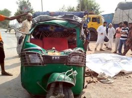 কুষ্টিয়া ও ঝিনাইদহে সড়ক দুর্ঘটনায় তিন নারীসহ সাতজন নিহত