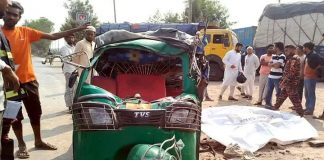 কুষ্টিয়া ও ঝিনাইদহে সড়ক দুর্ঘটনায় তিন নারীসহ সাতজন নিহত