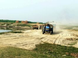 আ.লীগ – বিএনপি নেতারা মিলে মাটি বিক্রি করছে