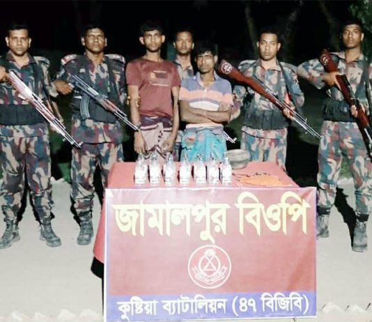 কুষ্টিয়ায় ভারতীয় মাদক ও চোরাচালানী পণ্য জব্দ, আটক দুই