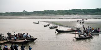 ঘাট পারে বিরম্বনা