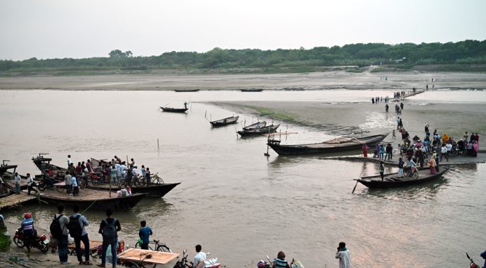 ঘাট পারে বিরম্বনা