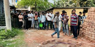 কুষ্টিয়ায় প্রকাশ্যে যুবককে কুপিয়ে হত্যা