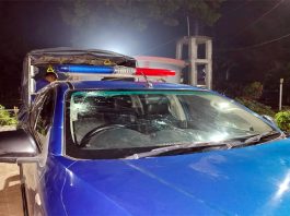 কুমারখালীতে ওসির গাড়ি ভাঙার অভিযোগ এমপির স্বজনর বিরুদ্ধে