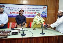 কুমারখালীতে এতিমখানায় সৌদি খেজুর বিতরণ