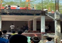 দৌলতপুরে কথিত পীরকে পিটিয়ে হত্যা