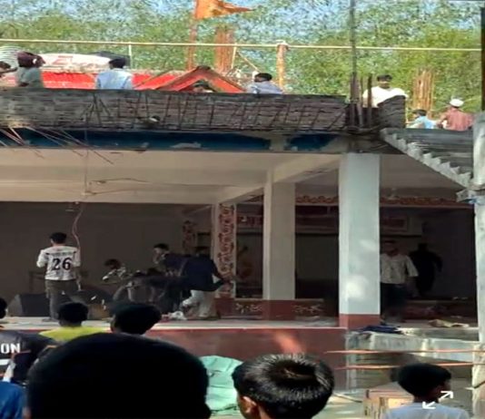 দৌলতপুরে কথিত পীরকে পিটিয়ে হত্যা