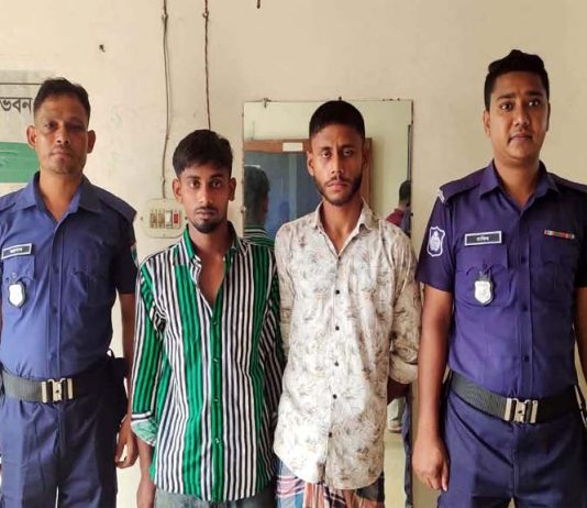 দৌলতপুরে পীর হত্যাকান্ড ও ভাঙচুরের মামলায় দুইজন গ্রেফতার