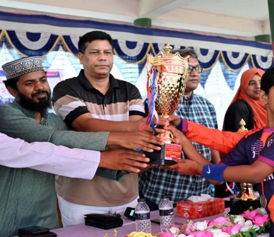 খোকসায় প্রাথমিক বিদ্যালয় গোল্ডকাপ টুনার্মেন্টের ফাইনাল খেলা অনুষ্ঠিত