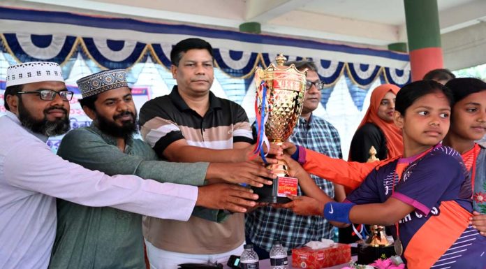 খোকসায় প্রাথমিক বিদ্যালয় গোল্ডকাপ টুনার্মেন্টের ফাইনাল খেলা অনুষ্ঠিত
