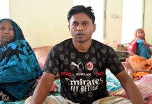 ব্যবসায়ীকে ঘুম থেকে তুলে নিয়ে পিটেছে দুর্বৃত্তরা