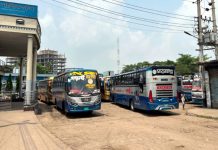 কুষ্টিয়ায় পরিবহন শ্রমিকরা কর্মবিরতি পালন করায় বাস চলাচল বন্ধ