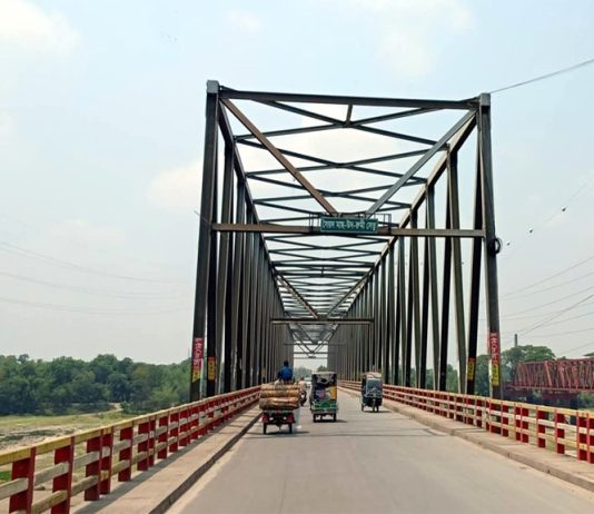 সৈয়দ মাছুদ রুমী সেতুতে টোল আদায় নিয়ে উত্তেজনা, এমপির কঠোর হুঁশিয়ারি