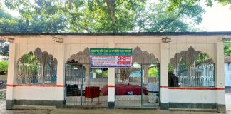 এবার মাজারের খাদেমের ওপর হামলা