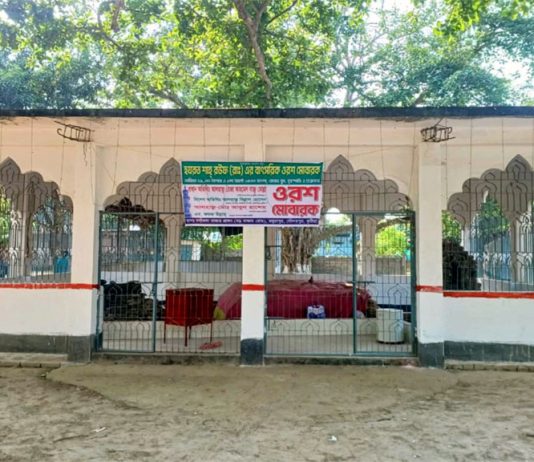 এবার মাজারের খাদেমের ওপর হামলা