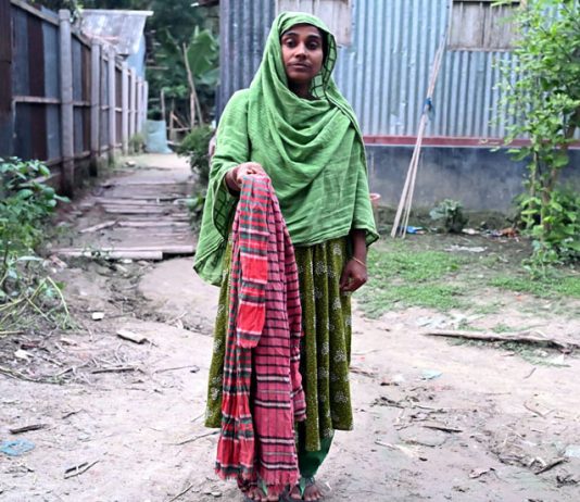 ভ্যানসহ কৃষকের পেঁয়াজ ছিনতাই ঘটনার দুইদিন পার হলো