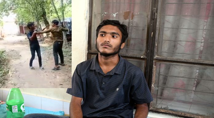 নির্যাতনের ভিডিও ভাইরাল করে দিলো কিশোর গ্যাং সদস্যরা