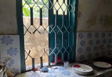 কুষ্টিয়ায় জানালার গ্রিল কেটে চ্যানেল ২৪ অফিসে চুরি